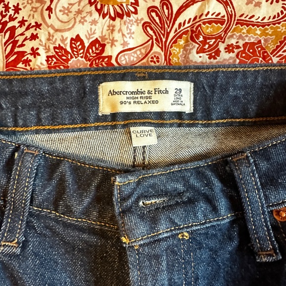 Abercrombie & Fitch Denim - Abercrombie & Fitch 90s Relaxed Jean - Curve Love